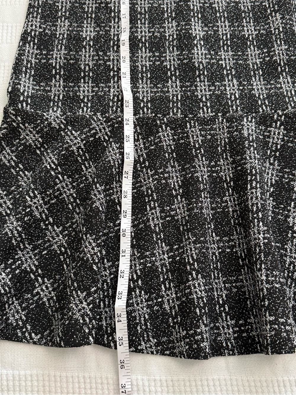 LOFT Black and White Plaid Short Sleeve Flared Hem Dress Medium - Picture 6 of 8